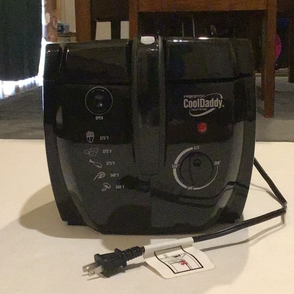 Presto Cool Daddy Deep Fryer